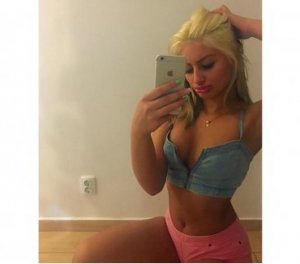 Alayna outcall escort in Gillette, WY